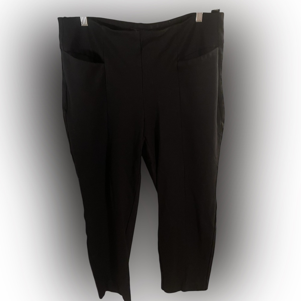 Torrid Women's Black Cropped Pants